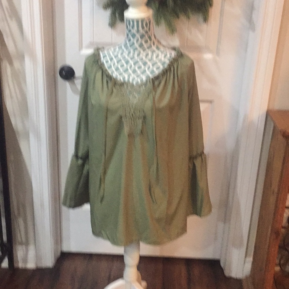 Never worn boho top